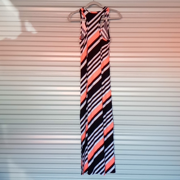 Women's size small long  maxi dress - Picture 2 of 2